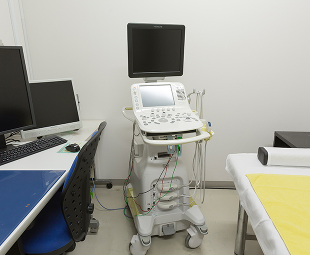 超音波装置（日立 ARIETTA 60）